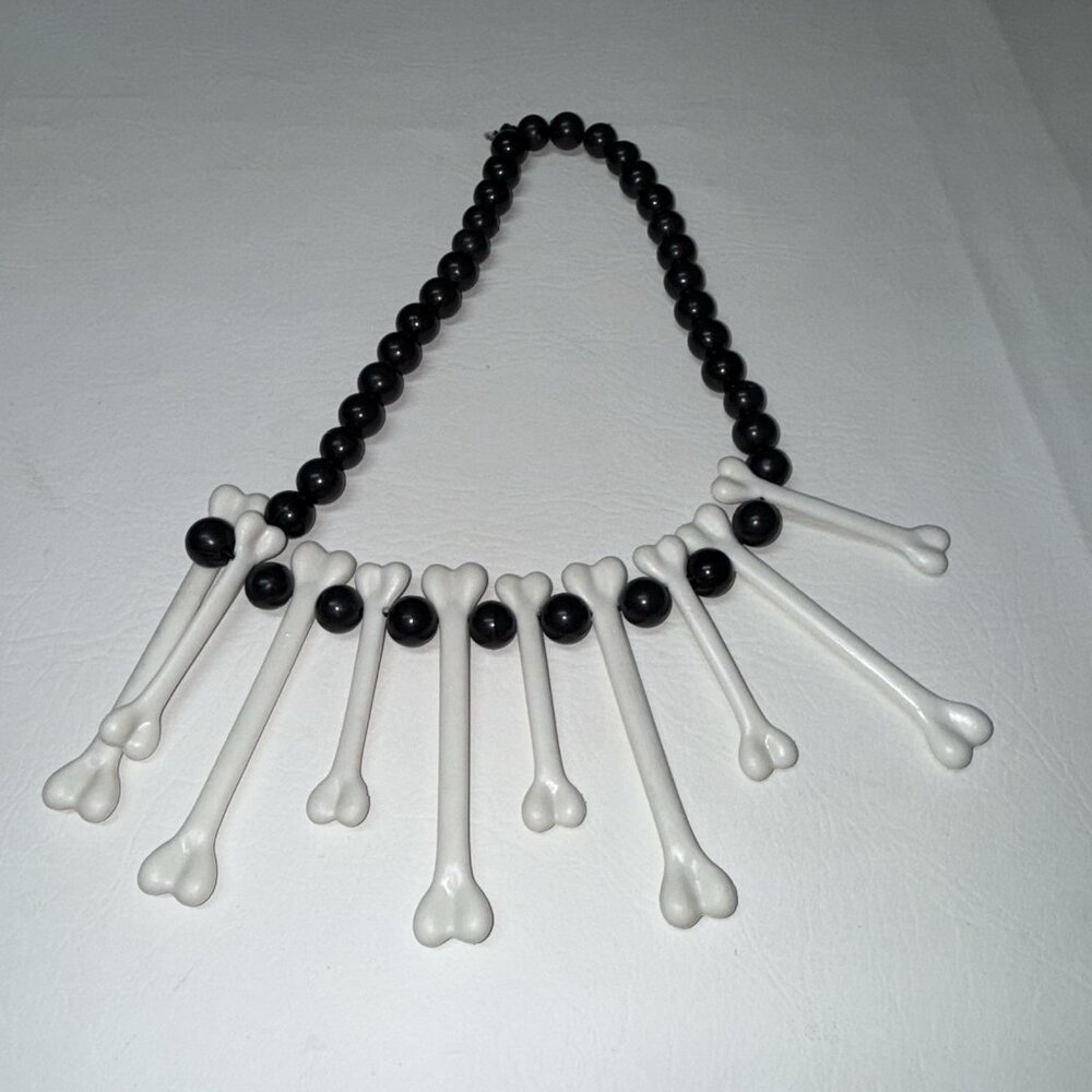 Cave Woman Costume Size Adult Size Standard Rubie's Tunic Skirt Bone Necklace - Picture 6 of 7